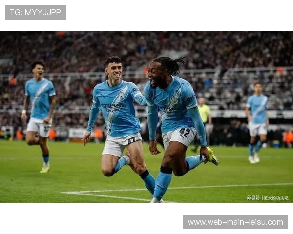 终场哨响，博德闪耀球员簇拥庆祝历史性胜利，曼城众将黯然离场